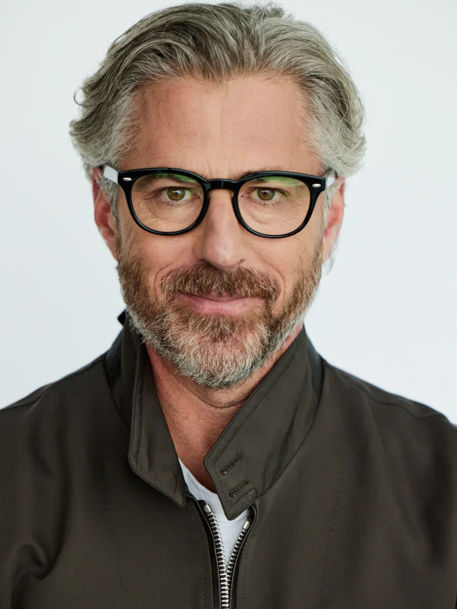 Headshot of Casey Wasserman
