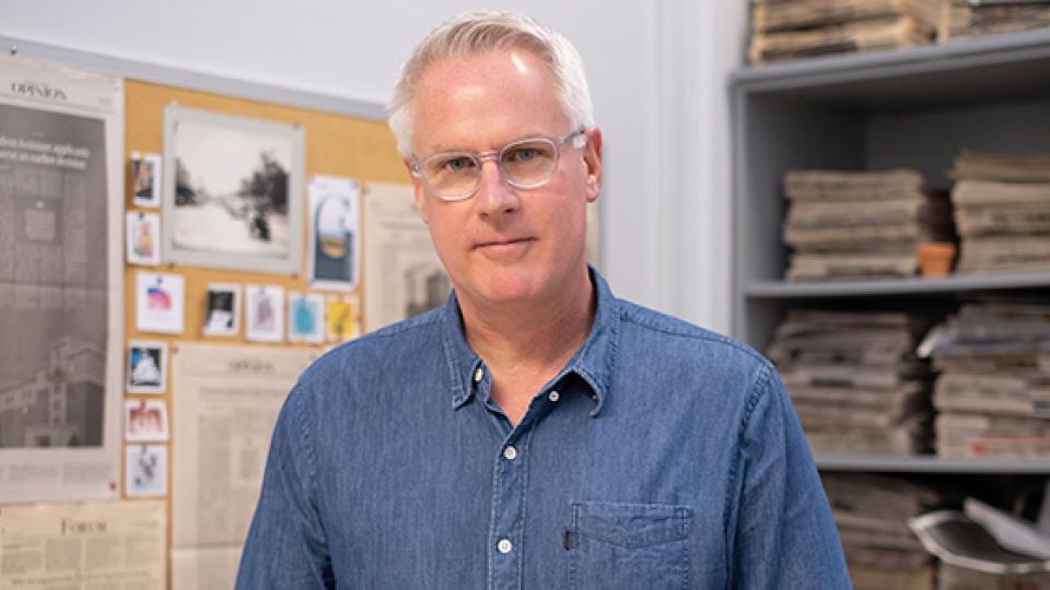 Moody College of Communication graduate John Moore has focused on border and immigration visual reporting since 2008. His recent work was named World Press Photo of the Year. 