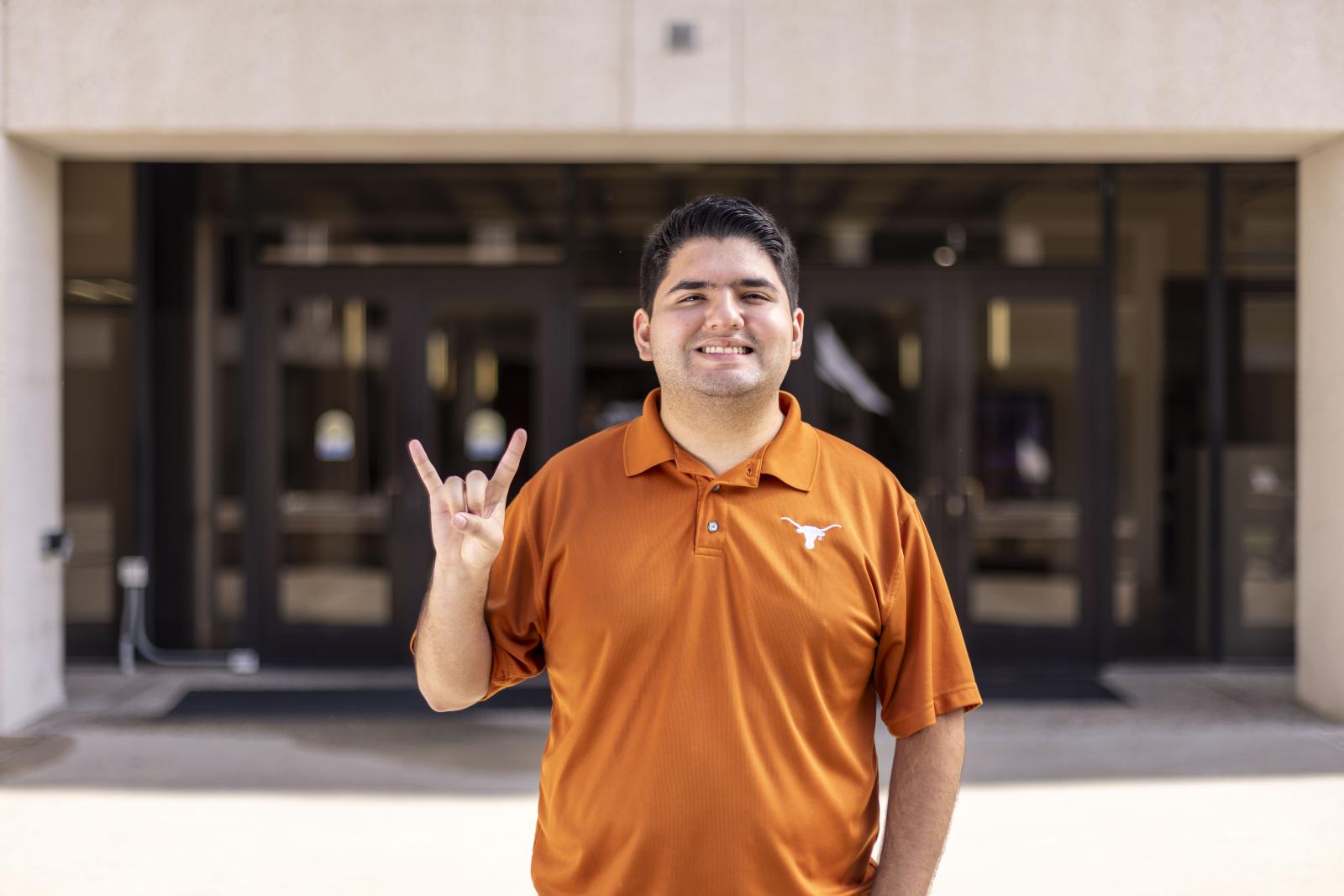 Headshot photograph of Jesus Martinez