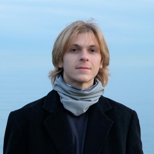 Evan Chronis headshot