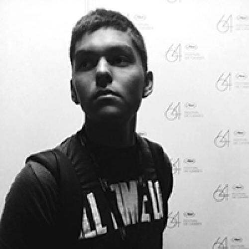 Alexander Rosales Headshot